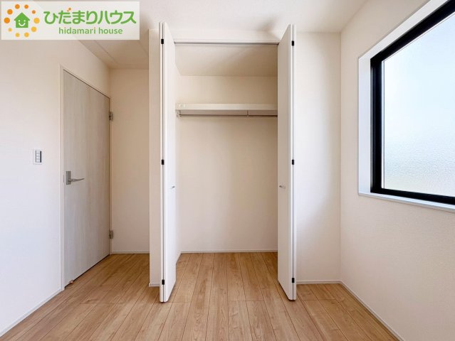 洋室B　　収納