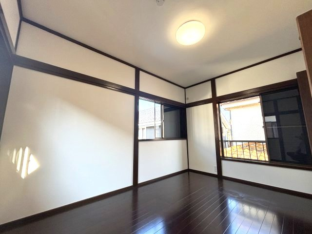 6帖の洋室です。ワークスペースや子供部屋としての利用にも最適！