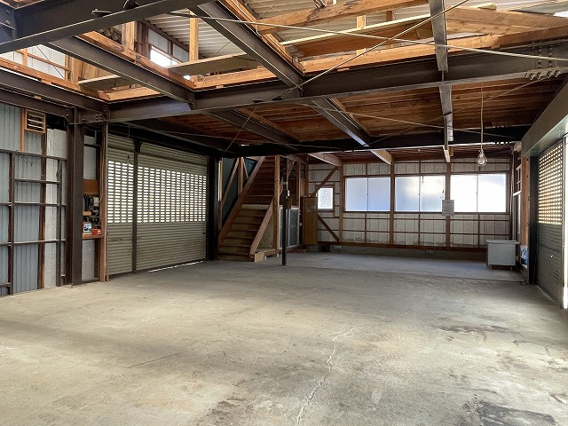 工場　1階