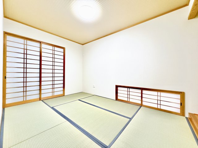 1階西側6.0帖和室