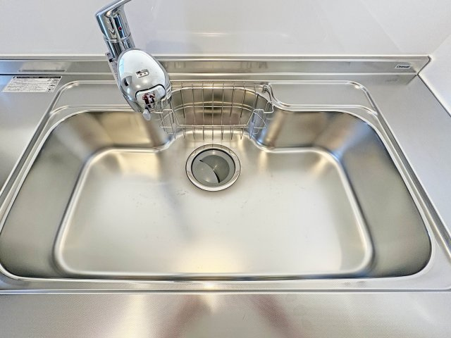 浄水器一体型のハンドシャワーで、お湯も水も浄水可能です。
