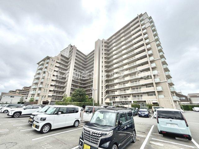 ご見学の際にはご自宅はもちろん、駅やご指定頂いた場所まで無料でお迎えに伺います。