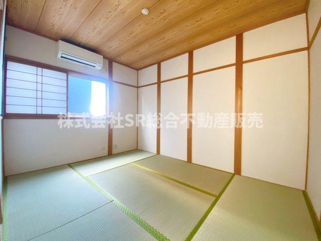 寝る時は布団派の方にはピッタリのお部屋です♪