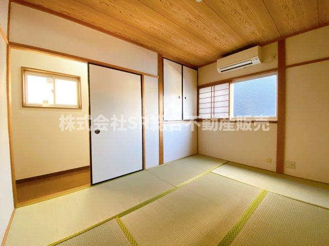 日本らしい落ち着いた雰囲気の和室です