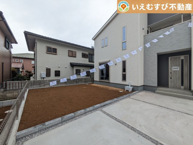 ガーデニングが楽しめそう　季節の草花で彩りを！ガーデニングで緑あふれる景色を作るのも楽しみ♪