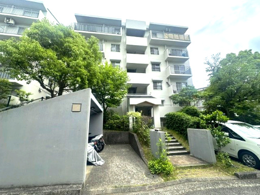 外観：327002930769