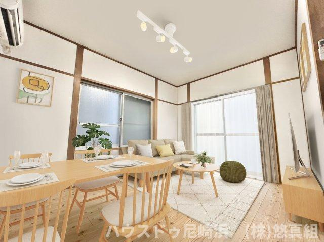 ■【現在居住中物件】内装リフォーム済みで室内綺麗です♪1階DK　約9.7帖♪　コンパクトなリビングながら二面採光で風通し・陽当り良好で開放感を感じられます♪