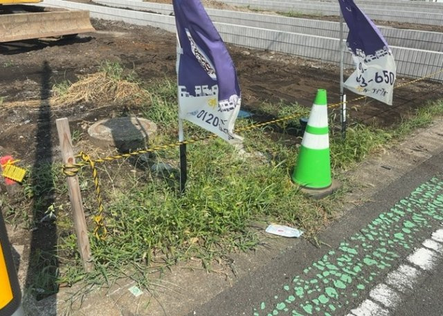 土地を買う際、住む地域の自治体や福祉の補助制度にも注目してみましょう。子供や老人の医療補助やゴミ出しのルールなど、自治体によってルールに大きな違いがあるため、暮らしやすい土地で判断するとよいでしょう。