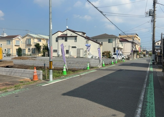 隣家の土地はどうなっているのか、生活利便施設が近くにあるのか、学校まで近いかなど、お客様のライフスタイルにあわせたイメージが重要です。また、近くにあると困る施設が近くにないかも確認するといいでしょう。