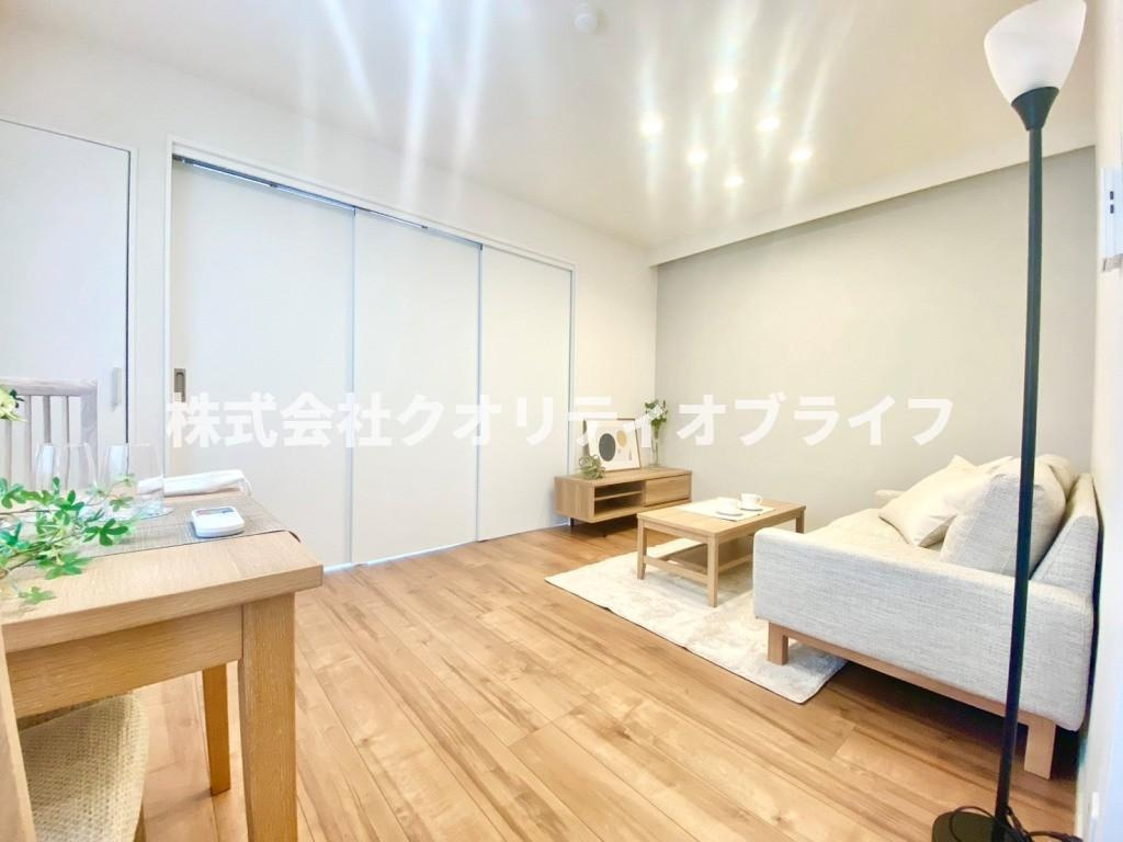イメージが湧きやすいように家具を配置しています。