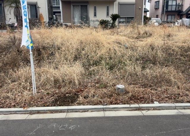 家を建てる前提で土地を探している場合、地盤の丈夫さは譲れない条件の一つです。地盤が脆弱だと追加工事が必要となります。また、過去に地盤沈下や液状化現象を起こした土地は、できるだけ避けた方がいいでしょう。