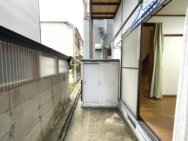 お洗濯にも便利なバルコニー付き