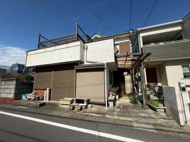 南道路に面し陽当り良好！敷地約30坪・自由設計で夢のマイホームはいかがでしょうか！建築条件なし・お好きなハウスメーカーで建築可能です！