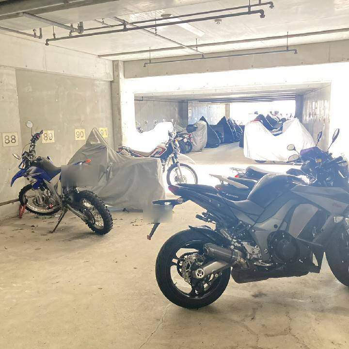 バイク置場