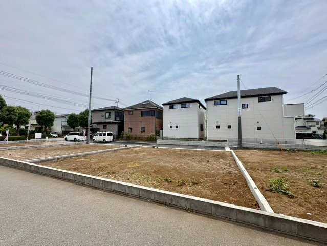 全4区画・自由設計で夢のマイホームはいかがでしょうか！花田小学校まで徒歩2分(約160ｍ)・中央中学校まで徒歩15分（約1200ｍ）！