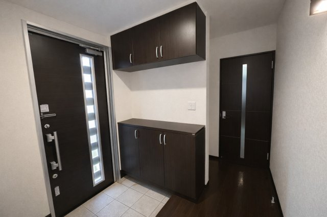 シンプルで使いやすい玄関です