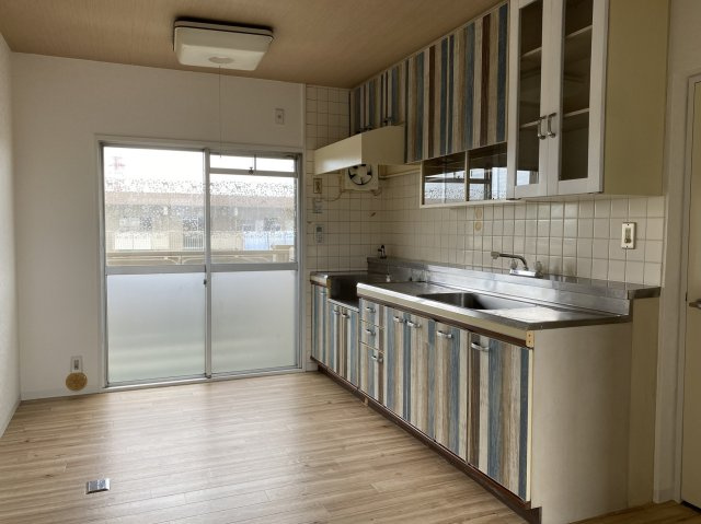 キッチンからもバルコニーに出られる間取り※写真は2024年9月撮影