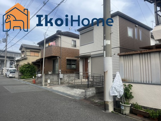 築9年なのでこのまま住むことも可能ですが少しリフォームを入れるとさらに気持ちよく、お気に入りのお家に