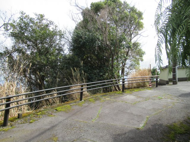西側道路