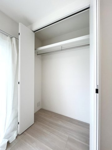 約5.2帖洋室、クローゼット収納
