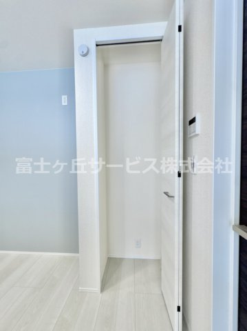 たっぷりとした収納スペースです
