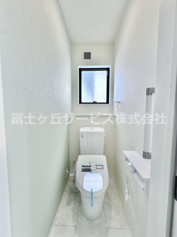 清潔感のあるトイレです