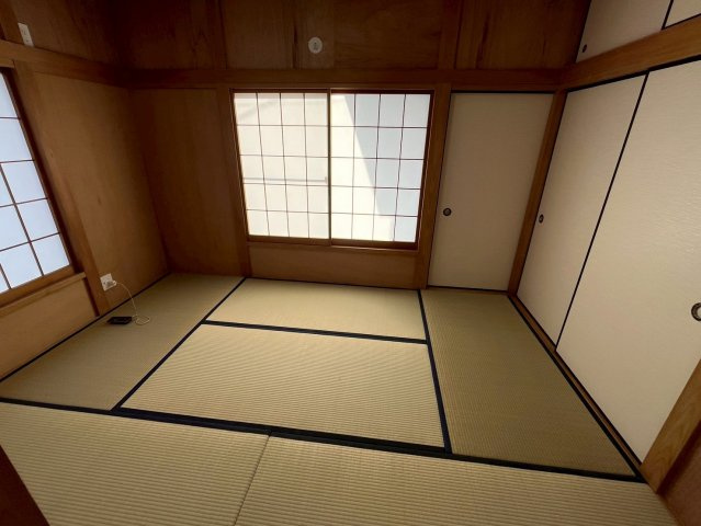 和室、ちょっとしたくつろぎスペースにいかがでしょうか