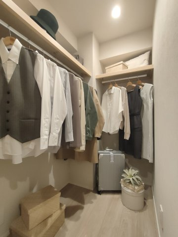 【洋室1　収納】　
