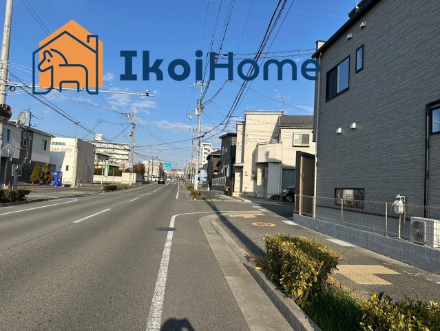 バルコニーは広くバーベキューなども楽しむことができます。居室数も多く生活空間を分けることができます。