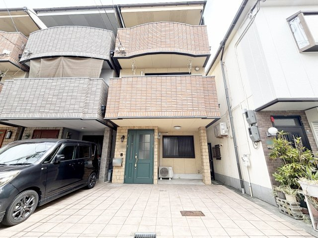 外観：327002167234