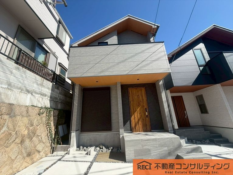 外観：328000633251