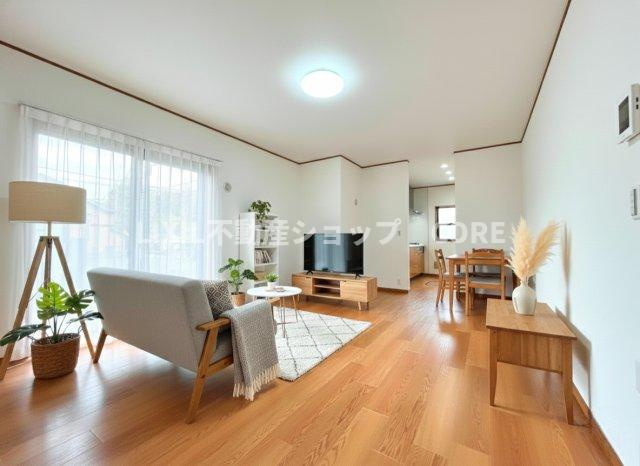 本画像はCGで作成しており、実際に現地に家具は置かれておりません。また、価格に家具は含まれておりません。