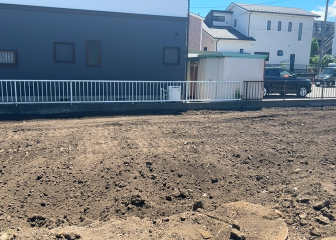 家を建てる前提で土地を探している場合、地盤の丈夫さは譲れない条件の一つです。地盤が脆弱だと追加工事が必要となります。また、過去に地盤沈下や液状化現象を起こした土地は、できるだけ避けた方がいいでしょう。