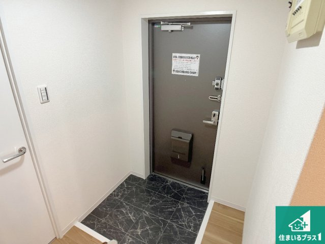 シューズボックスにはたくさんの靴が収納できるので玄関周りはいつもスッキリ！ご家族が増えても安心！