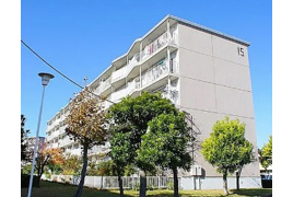 今羽町団地１５号棟の外観