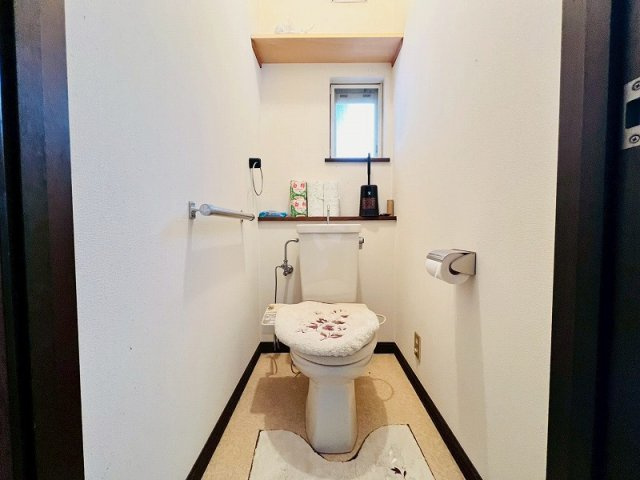 寝室近くに二階トイレ、家族の生活動線もスムーズ