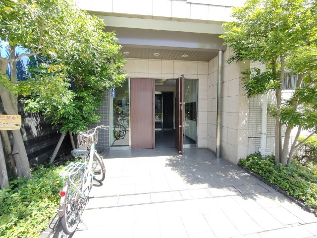 【エントランス】