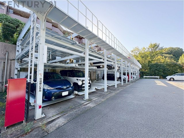 衣類やアクセサリー、小物類の収納が便利で整理整頓がしやすく、部屋の美観を保ちつつ、スペースを最大限に活用できます。衣服のしわやダメージを防ぎ、長持ちさせることができます。　