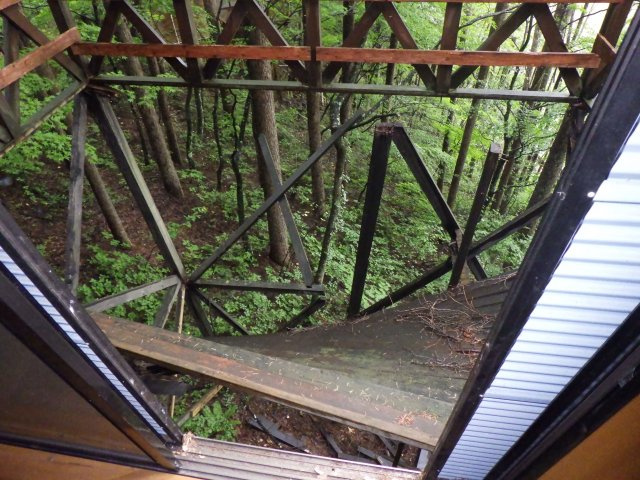 リビングからみたバルコニー