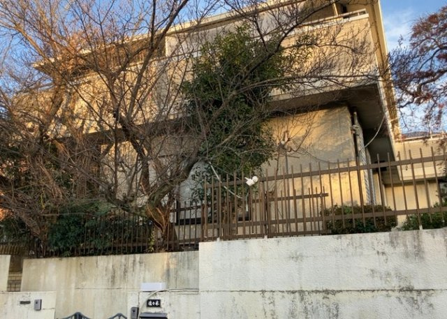 物件の詳細については、現地を見てわかること以外に、役所や法務局などで調べないとわからないことがあります。そのため、現地に行く場合は、もしこの物件を買ったらどのような生活ができるかをイメージしましょう。