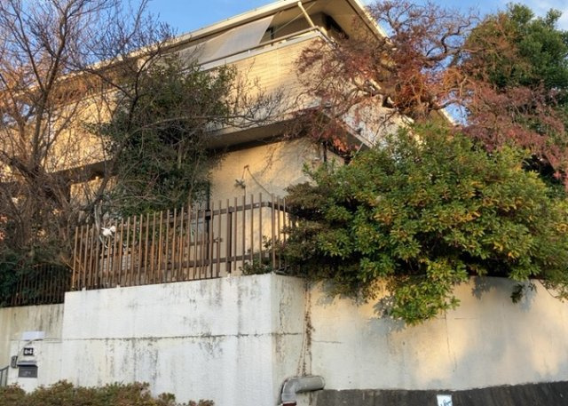 家を建てる前提で土地を探している場合、地盤の丈夫さは譲れない条件の一つです。地盤が脆弱だと追加工事が必要となります。また、過去に地盤沈下や液状化現象を起こした土地は、できるだけ避けた方がいいでしょう。