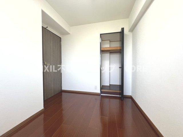 全居室に収納を完備しておりますので、居室の全空間を有効活用出来ます。