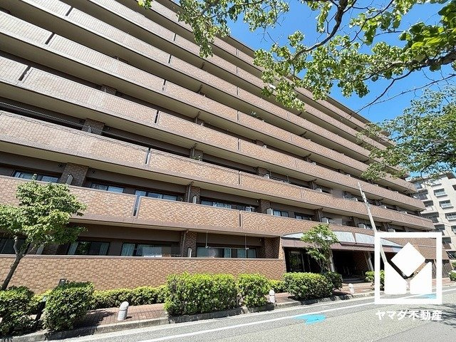 外観：328000621902