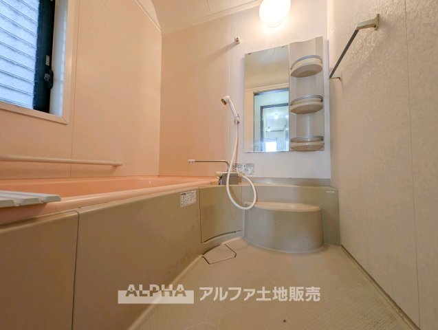 【Bathroom】　◆一日の疲れを癒す浴室◆お風呂を新品交換予定。追焚機能に加えて浴室暖房・乾燥機も備え、入浴から洗濯物の乾燥まで幅広く活用できます。