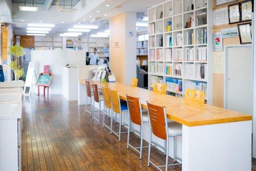 創業135年以上の地元密着企業です。皆様のご来店をお待ちしております。