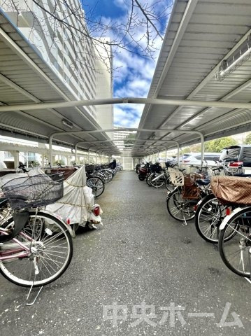 【自転車置き場】最新の空き状況や費用などの詳細は担当スタッフまでお問い合わせください。