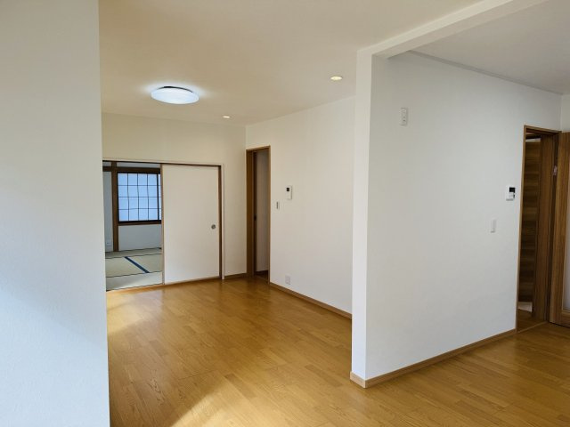 ～17.0帖の明るく開放感のあるLDK、家族団欒の時間をお過ごしいただけます～