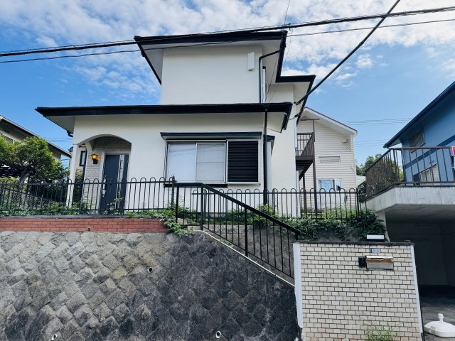 ～北野駅徒歩20分　内外装フルリノベ済　陽当たりの良い4LDK住宅です～