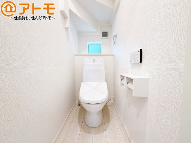 年代を問わず使いやすい洗浄機能付きのトイレ♪肌への負担をも減らせるのでお子様の敏感なお肌も安心！