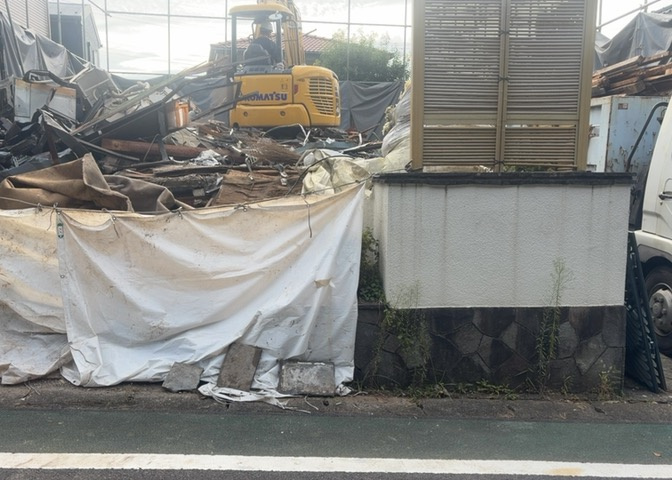 家を建てる前提で土地を探している場合、地盤の丈夫さは譲れない条件の一つです。地盤が脆弱だと追加工事が必要となります。また、過去に地盤沈下や液状化現象を起こした土地は、できるだけ避けた方がいいでしょう。